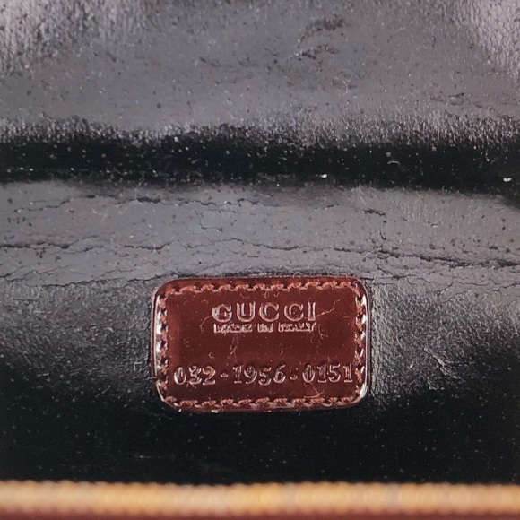 #0128 Gucci Travel Case in Brown Patented Leather w/Bamboo Zipper - Picture 14 of 15